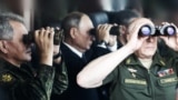 Сергей Шойгу, Владимир Путин и Олег Салюков, сентябрь 2022 года