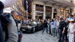 A vehicle of the Russian delegation in Istanbul for potential peace talks with Ukraine, arrives at the consulate general of the Russian Federation, in Istanbul