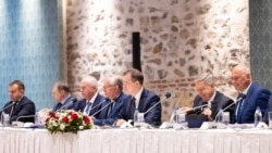 Российская делегация на переговорах в Стамбуле, 16 мая 2025